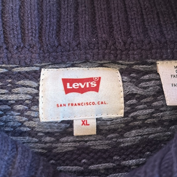Levi’s winter sweater - Picture 3 of 4